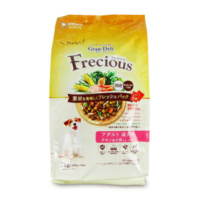 【2月1日限定！食フェスクーポン配布中】ユニ・チャームグランデリフレシャスドッグフードドライアダルト成犬用チキン・小魚入り2kg