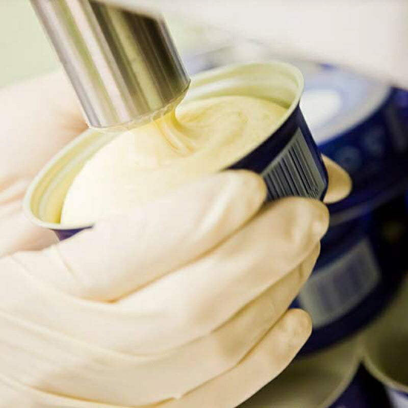 【マラソン限定!!最大2000円OFFクーポン配布中!!】山中牧場プレミアムバター青色缶200g